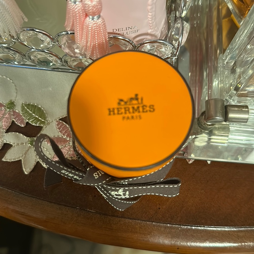 Hermes 100% Silk Twilly